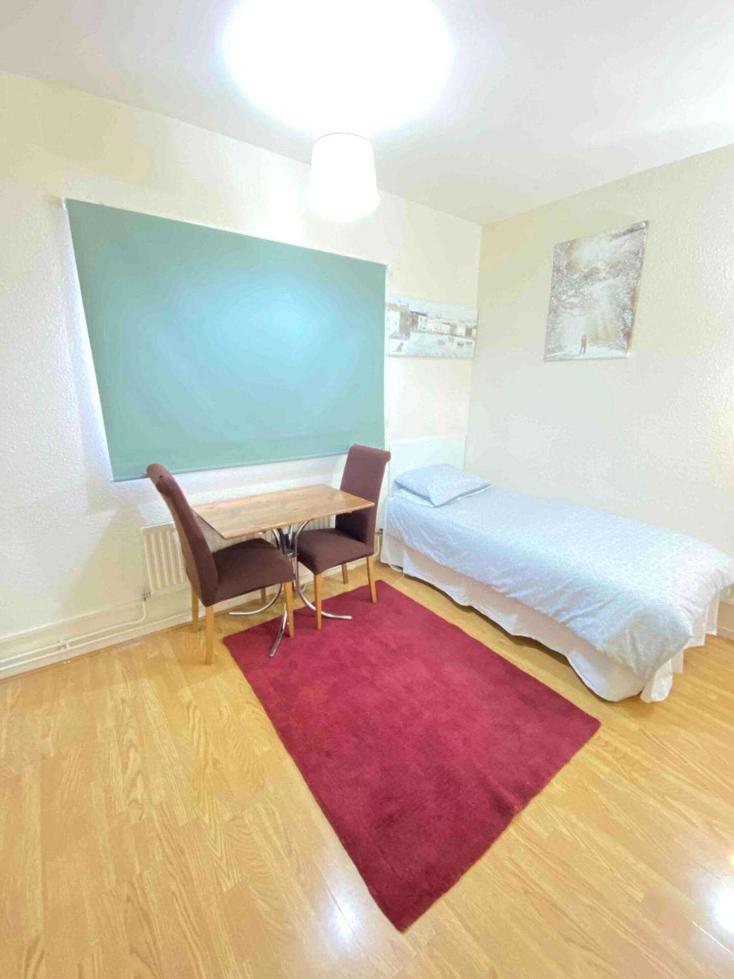 Single Room - Kings Cross, Female Only,, Guest Rooms 伦敦 外观 照片